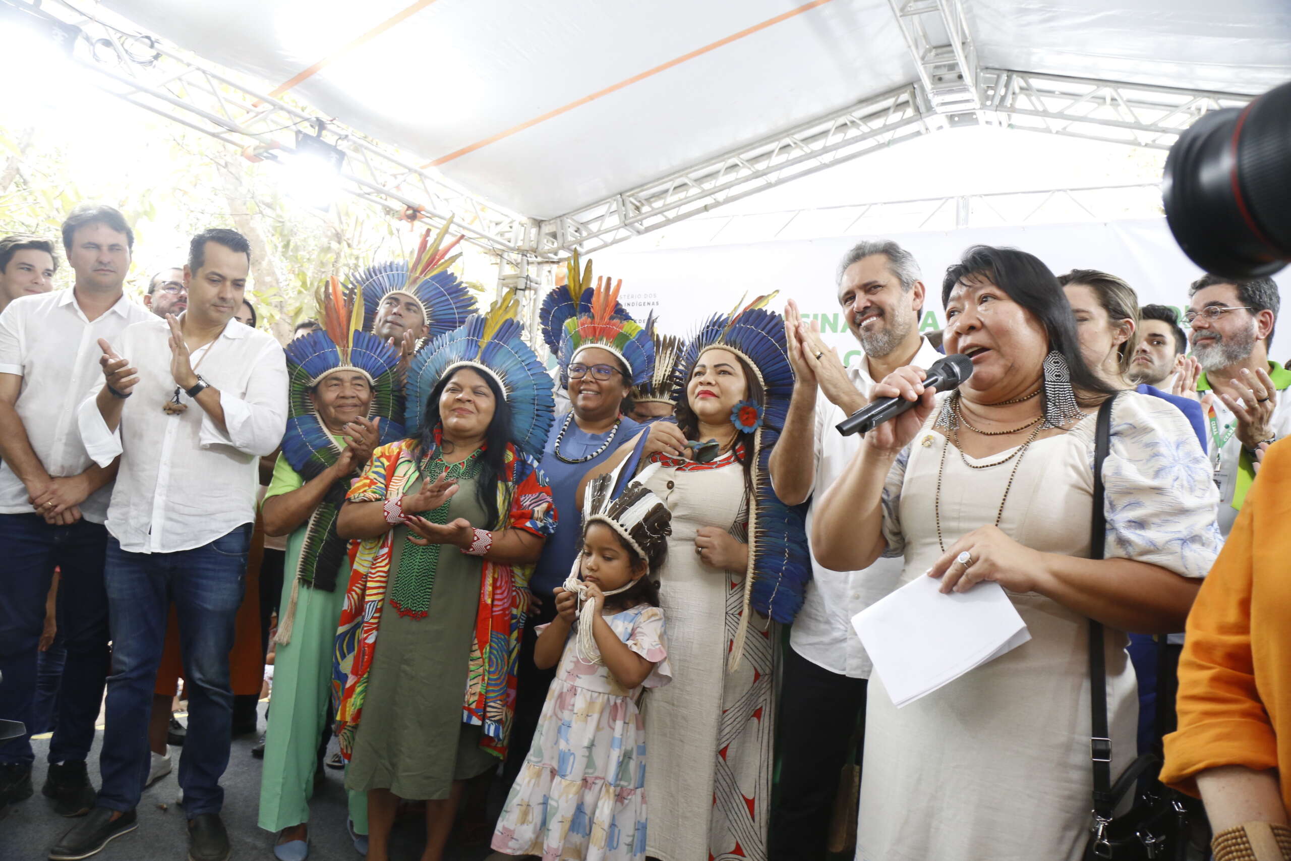 Governo do Ceará e Governo Federal assinam acordo para acelerar demarcação de quatro terras indígenas
